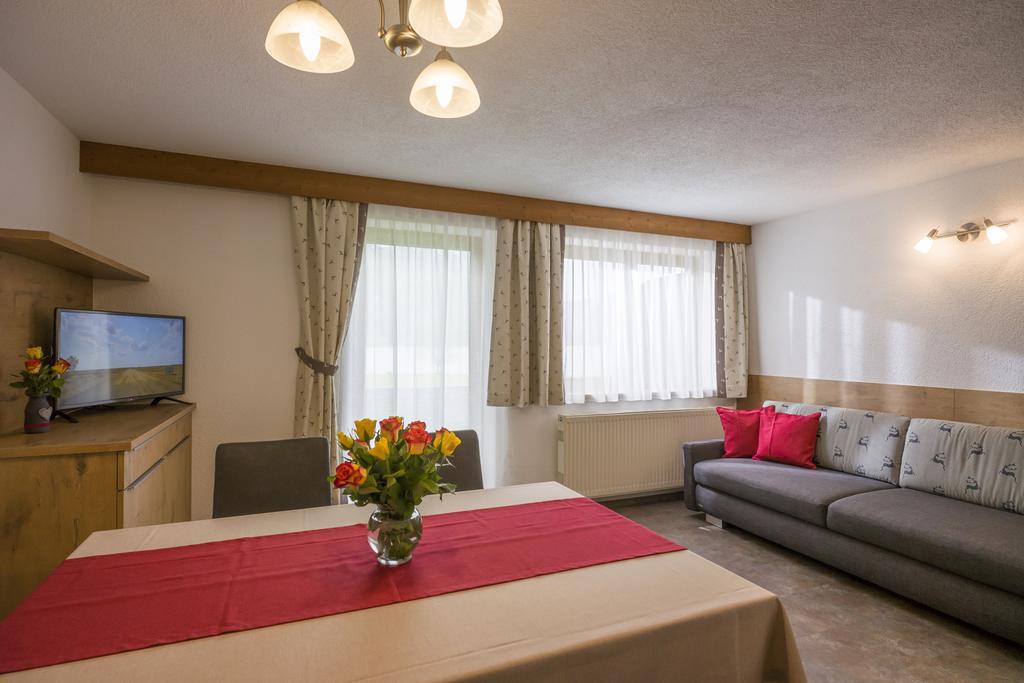 Stiedlhof Apartment อาเคนเคียร์ค ภายนอก รูปภาพ